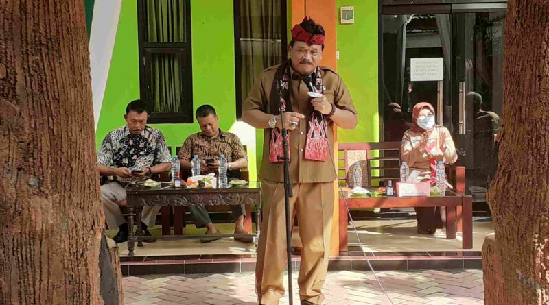 Plt Bupati Nganjuk Beri Motivasi Peserta Perkemahan Bina Bhakti Nusa SMK Negeri 2 Nganjuk