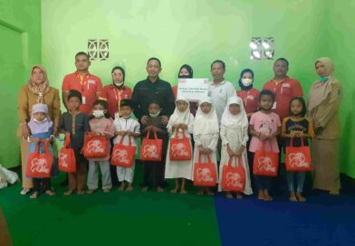 Alfamart dan EMCO Toys Bagikan 59 Paket Mainan Anak di Panti Asuhan Amaanah