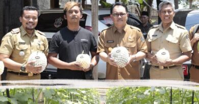 Pjs Bupati Blitar Apresiasi Petani Milenial "Republik Melon"