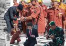Wakil Bupati Trenggalek Bersama Anggota LVRI Ziarah dan Tabur Bunga ke Taman Makam Pahlawan 