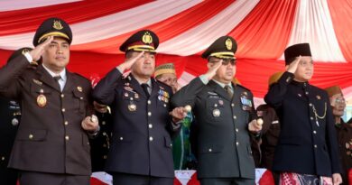 Kapolres Probolinggo Ikuti Upacara HUT Ke-80 Kemerdekaan Republik Indonesia di Alun-Alun Kraksaan 