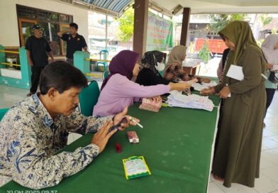 Ribuan Buruh di Jombang Dapat BLT Sebesar Rp 1,2 Juta dari Dana Cukai