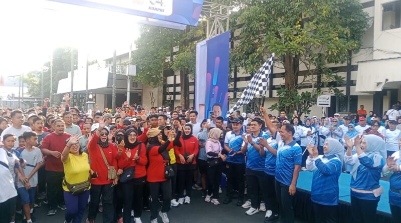 Peringati Hari Jadi Kabupaten Tulungagung ke-820 dan Hari Korpri ke-54, Dispora bersama Korpri Tulungagung Gelar Jalan Sehat Berhadiah