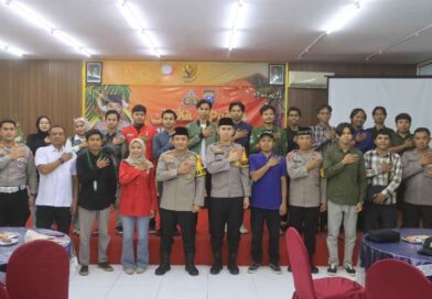 Bangun Komunikasi Humanis, Polres Probolinggo Rangkul Mahasiswa dalam Buka Bersama