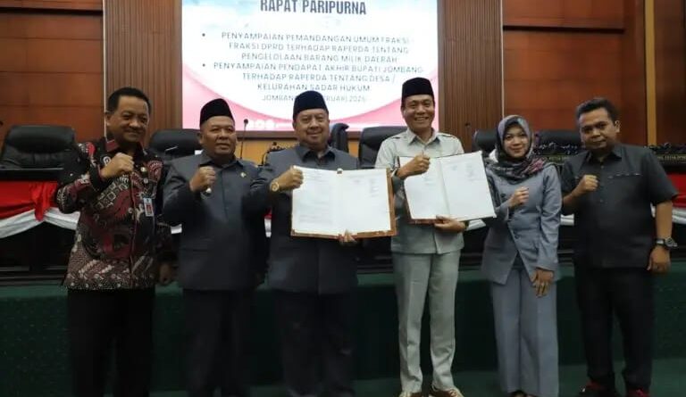 Paripurna DPRD Jombang, Penyampaian Pandangan Umum Fraksi Terhadap Raperda Pengelolaan BMD