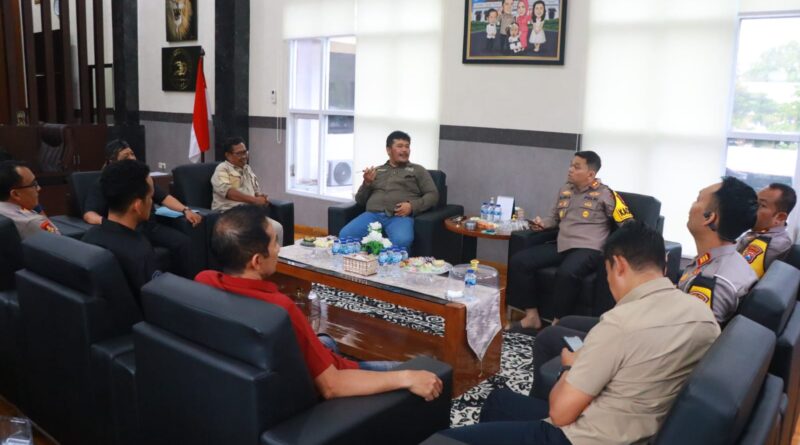 Perkuat Sinergi, Kapolres Nganjuk dan PWI Bahas Kolaborasi Media hingga Aksi Kemanusiaan