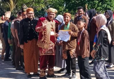 Pimpin Upacara Hardiknas 2026, Bupati Marhaen : Pendidikan Pondasi Utama Lahirkan SDM Berkualitas