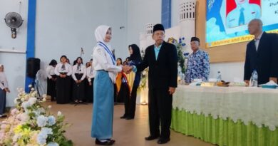 Haru, SMAN 1 Berbek Lepas 259 Siswa Siswi Kelas XII