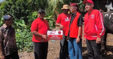 DPC PDI Perjuangan Nganjuk Salurkan Hewan Kurban dari Ketua DPD PDI Perjuangan Jatim