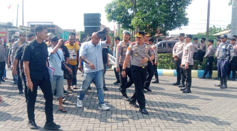 Kapolres Jombang Terima Aksi Demo Puluhan Sopir Truk untuk Audensi