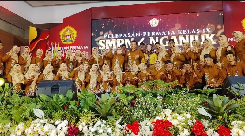 Pelepasan Permata Kelas IX, SMPN 4 Nganjuk Lepas 287 Siswa