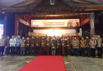 Ketua DPRD Nganjuk Apresiasi Pagelaran Wayang Kulit di TMII
