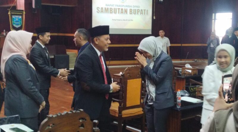 Rapat Paripurna DPRD, Bupati Probolinggo : Penyelesaian Target Satu Pintu Rampung dan Transparan