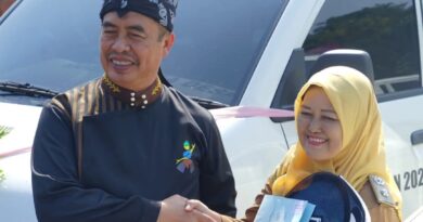 Tingkatkan Layanan Kesehatan dan Penanganan Kedaruratan, Bupati Madiun Serahkan 55 Unit Mobil Siaga