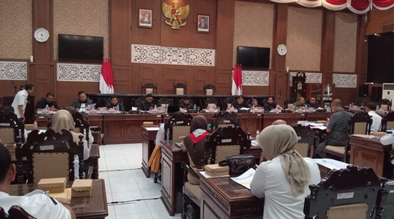 Pembahasan KUA-PPAS Perubahan APBD 2026, Ketua Komisi II Tekankan Transparansi dan Akuntabilitas Anggaran