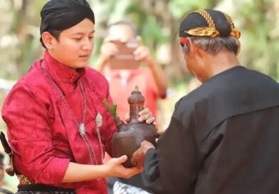Hadiri Tradisi Metri Bumi di Sumber Air Kedungdowo, Bupati Arifin Sampaikan Pesan Penting Jelang Hari Jadi Kabupaten Trenggalek