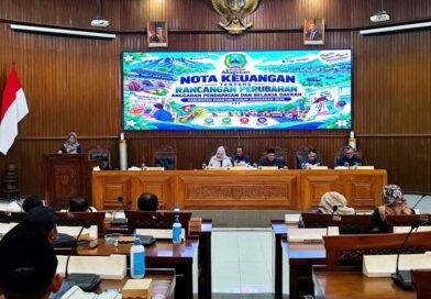 Rapat Paripurna DPRD Agenda Penjelasan Bupati Terhadap Nota Keuangan Raperda tentang P-APBD Tahun Anggaran 2026