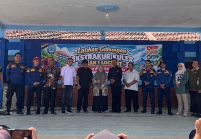 SMAN 1 Loceret Gelar Latihan Gabungan Ekstrakurikuler Edukasi Mitigasi Bencana