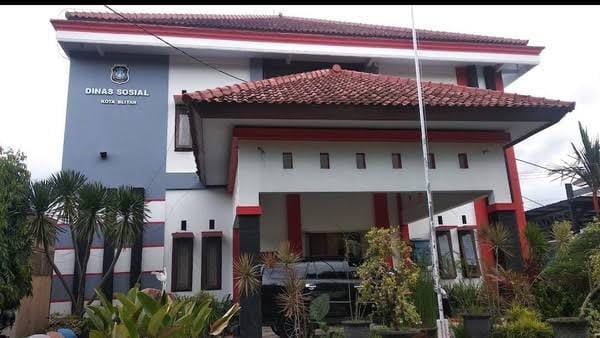DBHCHT, Dinsos Kota Blitar Salurkan BLT kepada 900 Pekerja Pabrik Rokok