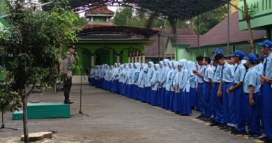 Polsek Selopuro Gelar Polisi Peduli Pendidikan, Sosialisasikan Anti-Bullying dan Tertib Berlalu Lintas